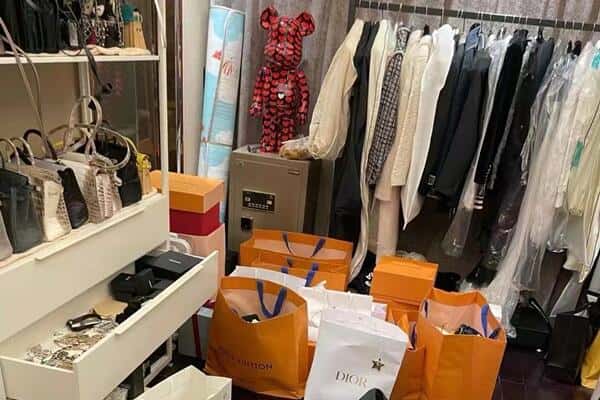 驻马店上蔡县回收一线品牌衣服